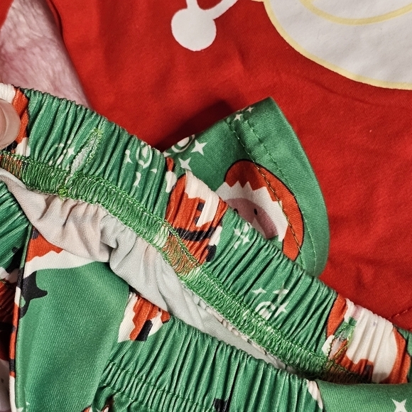Christmas Baby Girl Red & Green Printed Santa Top & Skirt Size 18 - 24 Months - Picture 6 of 7